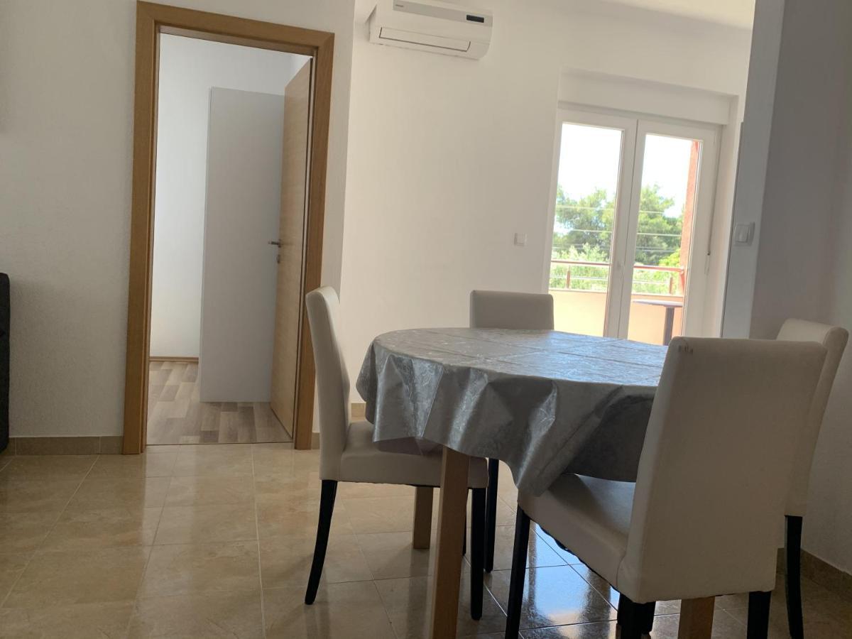 Apartmani Paula Vodice Exterior photo